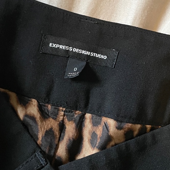 Black Pencil Skirt with Cheetah Print Lining - Women's Size 0 - Picture 2 of 7